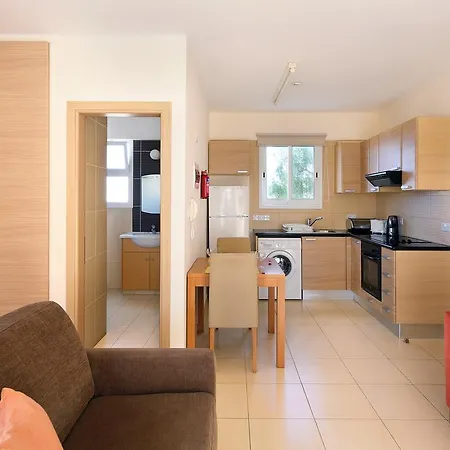 Adamou Gardens Apartment *