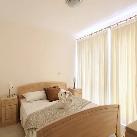 Apartment Adamou Gardens