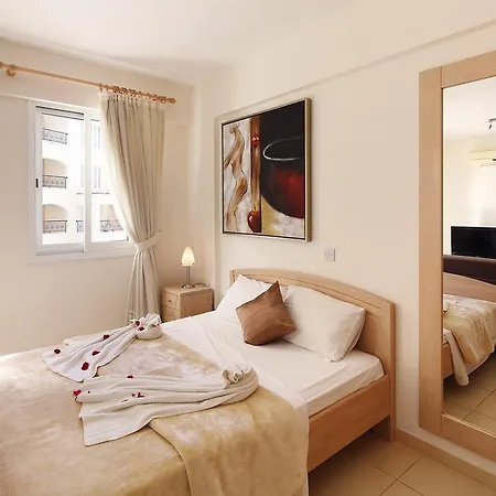 Adamou Gardens Appartamento